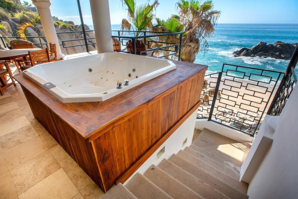 Beach Front Casa Bruma Jacuzzi With Massage Villa Cabo San Lucas Kültér fotó